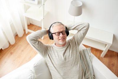 Escucha música Escuhar música