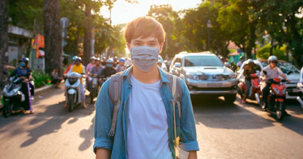 La contaminación por tráfico puede afectar al cerebro en pocas horas